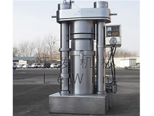 全自動(dòng)花生油榨油機(jī)設(shè)備如何清洗？